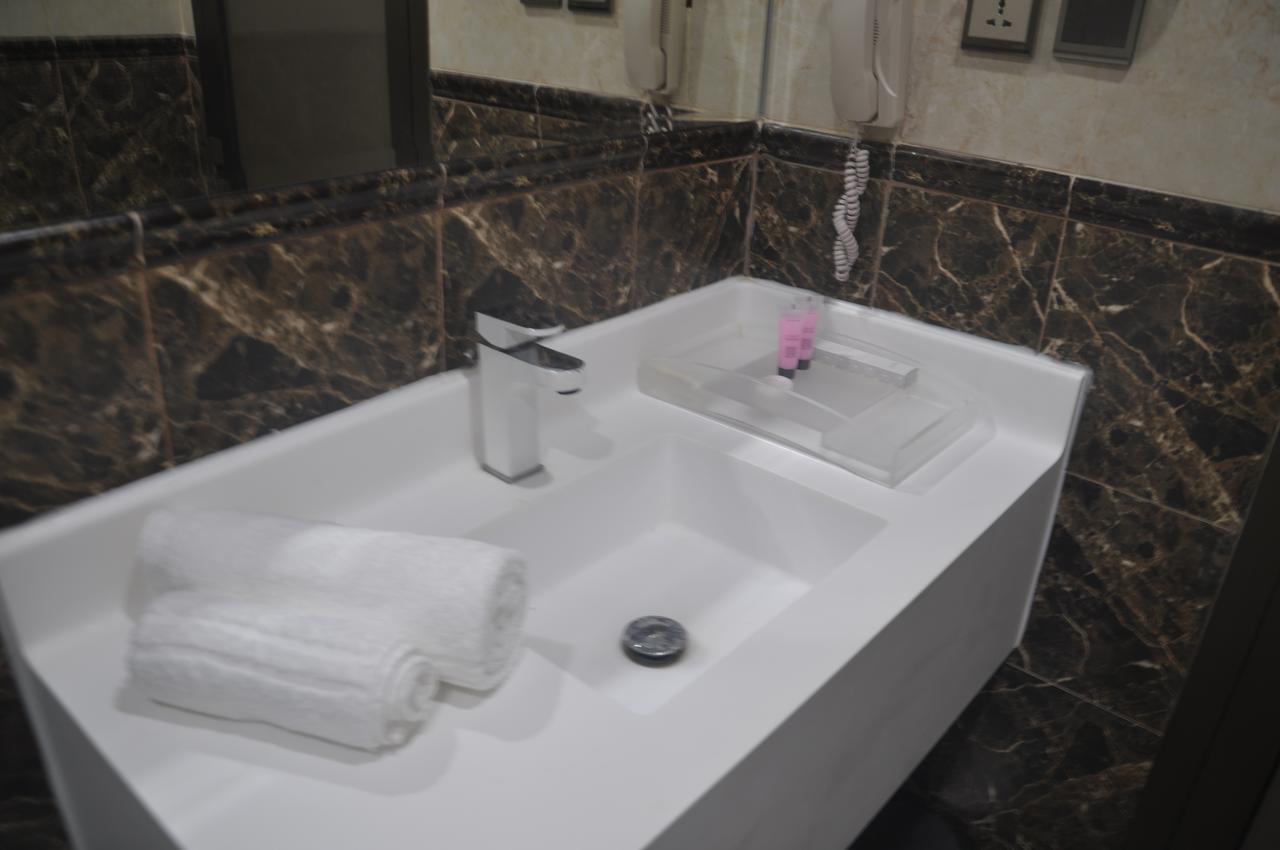 Almanzel Althahabi Aparthotel ดัมมัม ภายนอก รูปภาพ